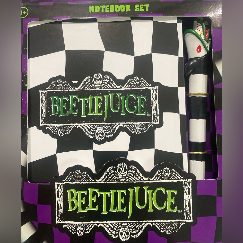 NWT Beetle Juice notebook set